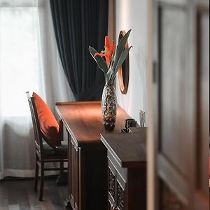 Premier Twin Room Mountain View Balcony